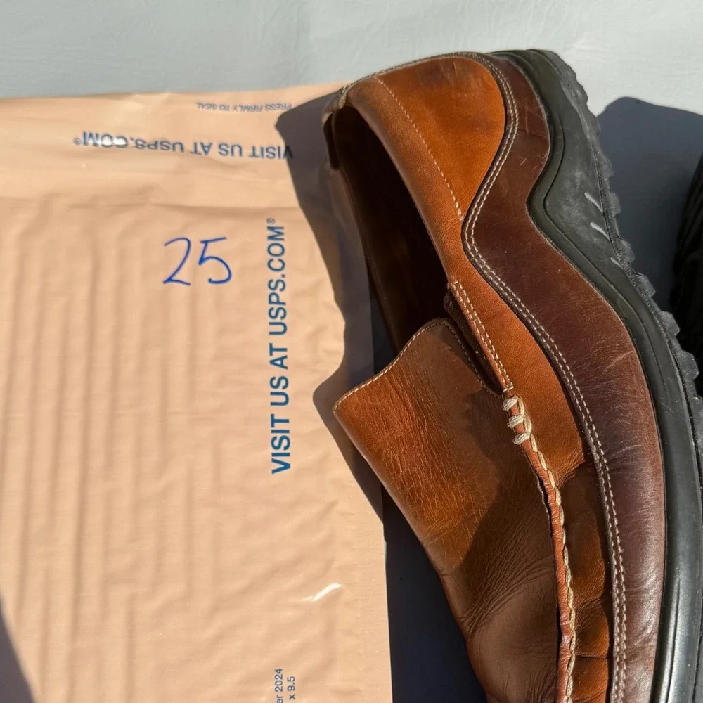 Cole Haan Mens Brown Leather Vibram Sole Slip On Loafers Size 11M